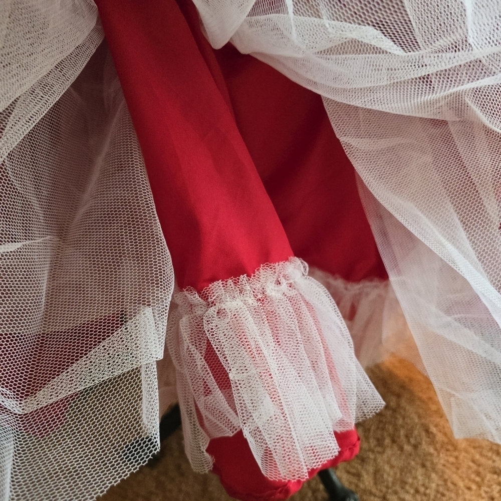 Tony Bowls Paris - Fabulous Red Strapless Vintage Gown with Ruffle Details - Picture 9 of 16